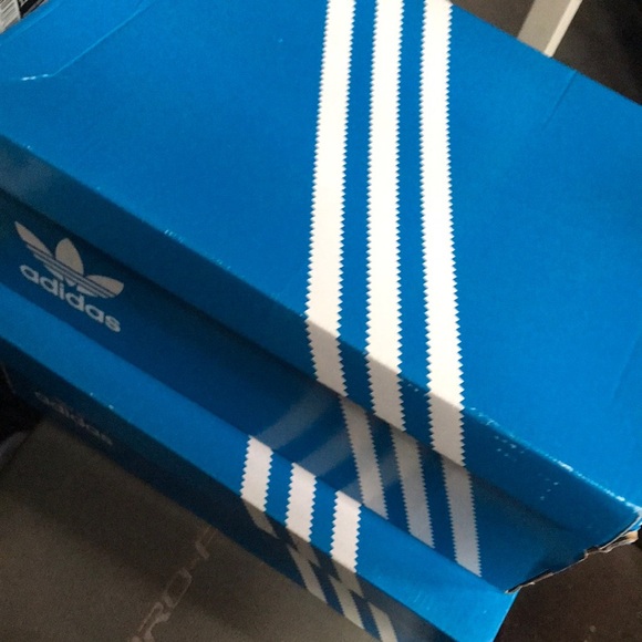 COPY - adidas Originals Red and Black Niteball - Picture 10 of 10